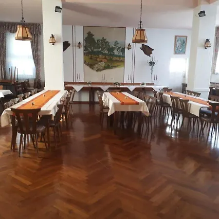 Landgasthof-ederwellen Gæstehus *